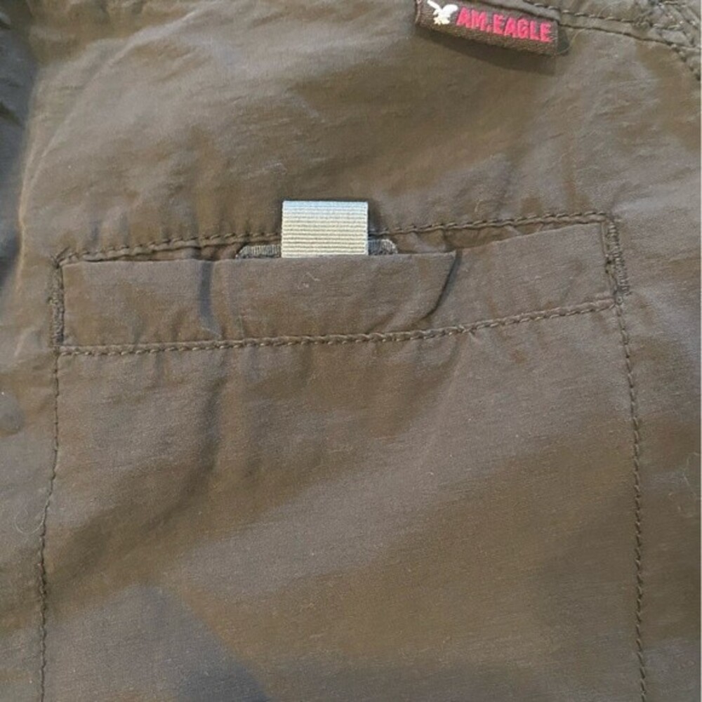 NWT men’s American Eagle swimtrunks / shorts size 28 gray with eagle logo - Picture 3 of 8